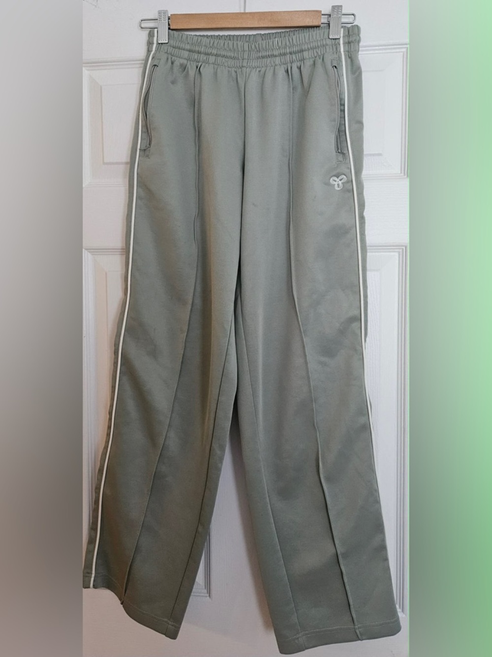 TNA Light Sage Track Pants Size XS Like New Condition